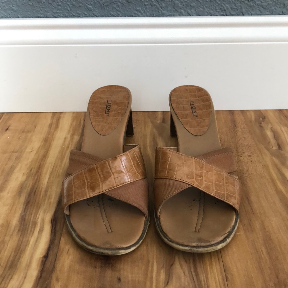 Fiona Tan dress shoes.